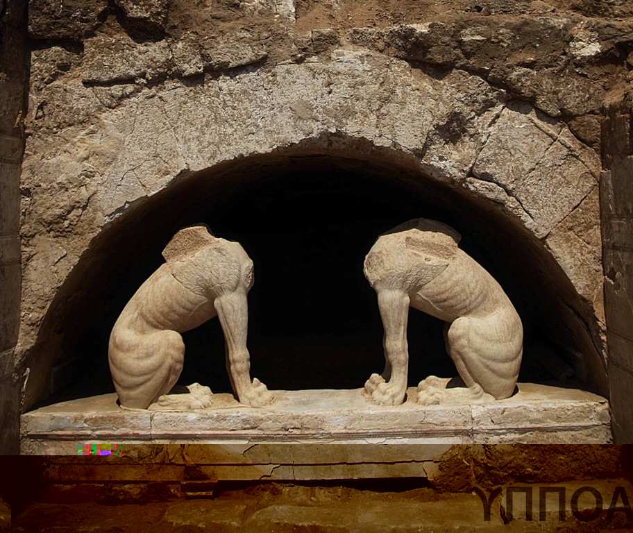 The Amphipolis sphinxes in a fresh light